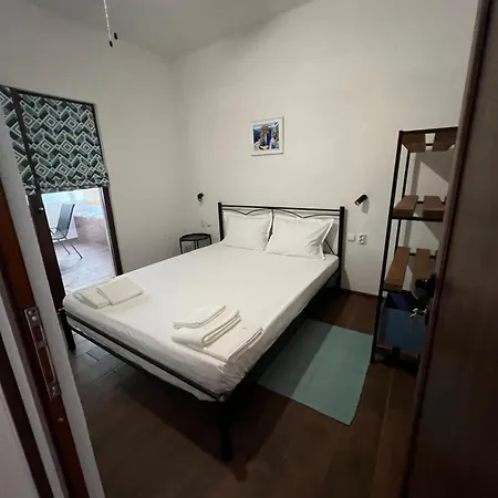 Kalina,studio 3 招待所